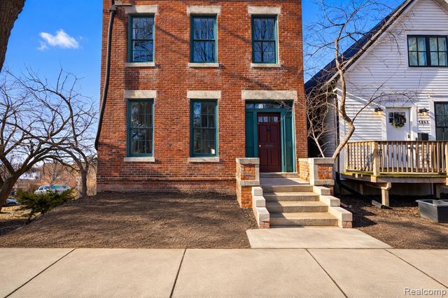 1356 Labrosse Street, Detroit, MI 48226