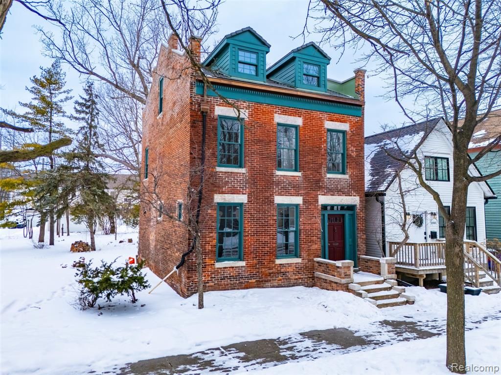 1356 Labrosse Street, Detroit, MI 48226