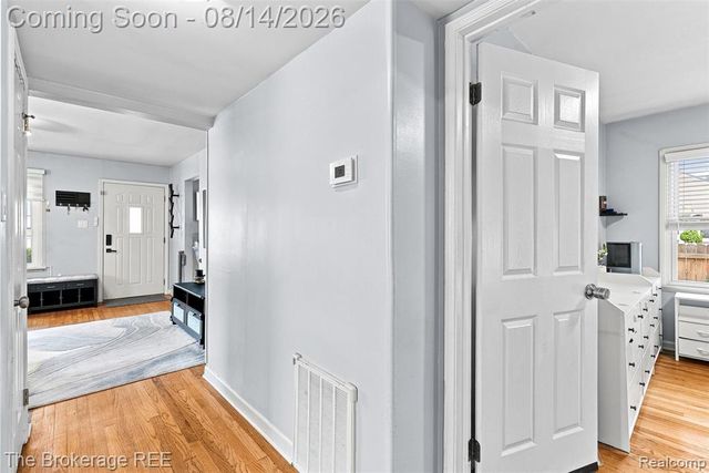 2190 Mapledale Street, Ferndale, MI 48220