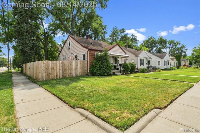 2190 Mapledale Street, Ferndale, MI 48220