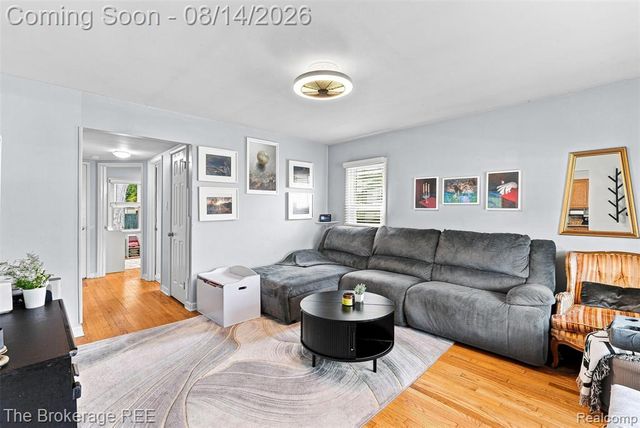2190 Mapledale Street, Ferndale, MI 48220