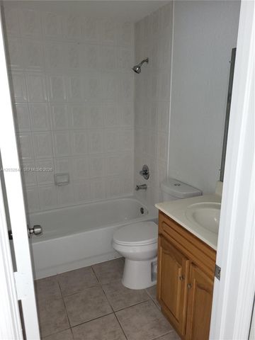 31 NE 13th Ave 5, Homestead, FL 33033