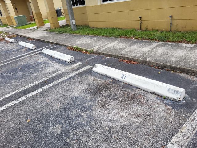 31 NE 13th Ave 5, Homestead, FL 33033