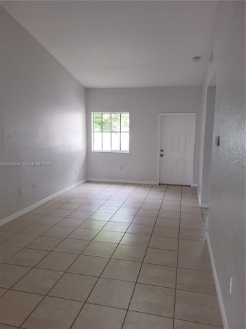 31 NE 13th Ave 5, Homestead, FL 33033