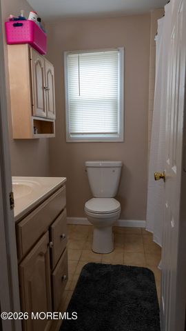 484 Woodhaven Boulevard SE, Bayville, NJ 08721