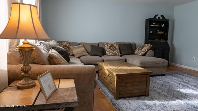 484 Woodhaven Boulevard SE, Bayville, NJ 08721