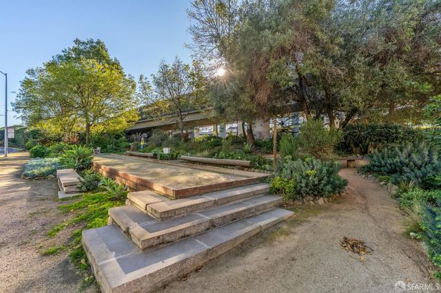 1325 Indiana Street 201, San Francisco, CA 94107