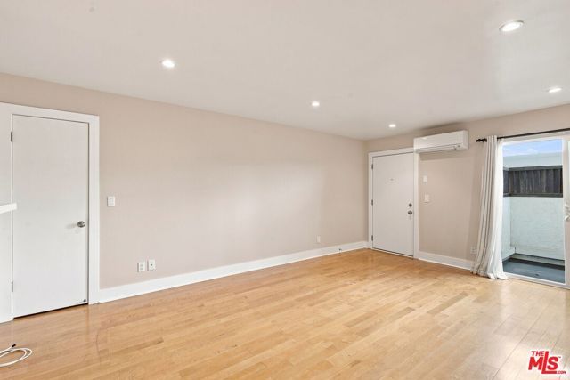 3131 S Canfield Avenue 107, Los Angeles, CA 90034
