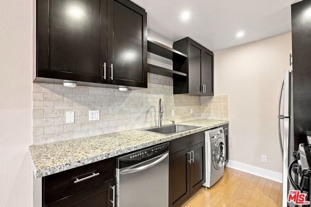 3131 S Canfield Avenue 107, Los Angeles, CA 90034