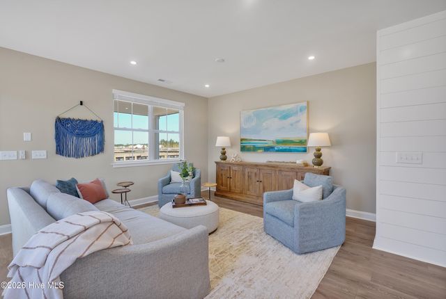 5408 Folklore Way, Wilmington, NC 28412