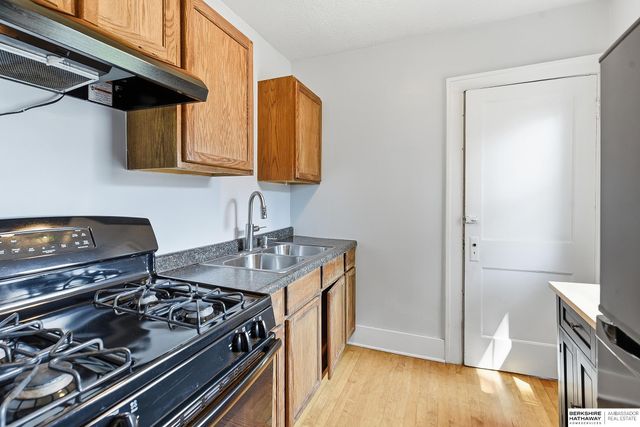 5508 Hickory Street, Omaha, NE 68106