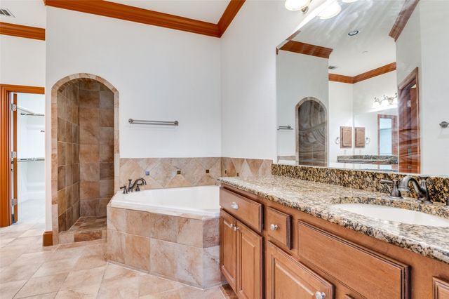 4617 Kaitlyn Lane, Grapevine, TX 76051