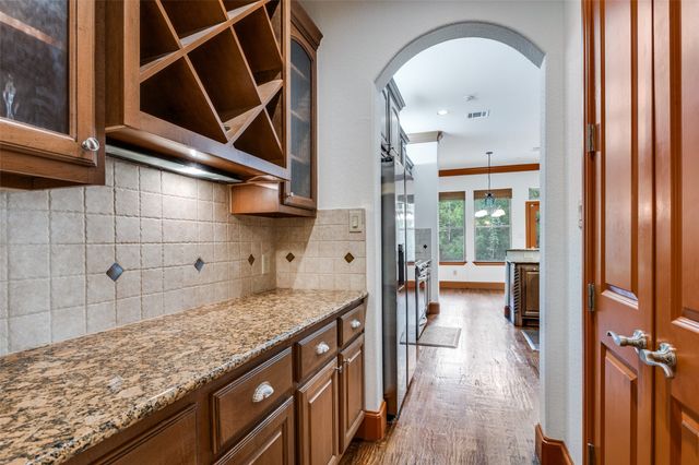 4617 Kaitlyn Lane, Grapevine, TX 76051