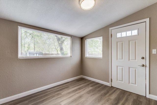 1338 S Ida Ave, Wichita, KS 67211