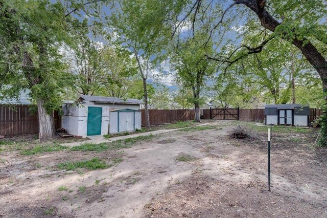 1338 S Ida Ave, Wichita, KS 67211