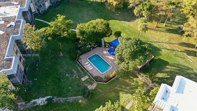 6101 N Falls Cir Dr 309, Lauderhill, FL 33319