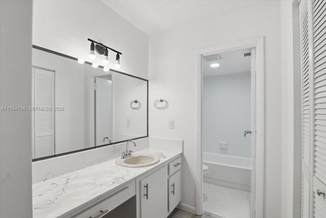 6101 N Falls Cir Dr 309, Lauderhill, FL 33319