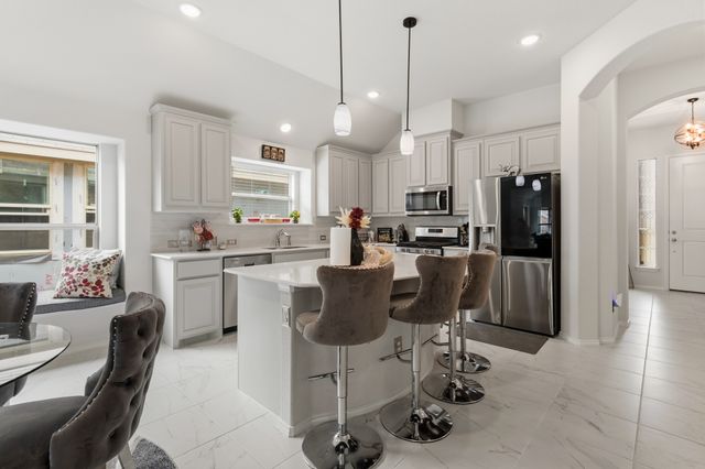 908 Madeline Lane, Cleburne, TX 76033