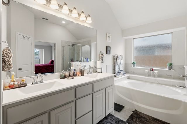 908 Madeline Lane, Cleburne, TX 76033