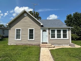 111 E Main Street, Essex, IL 60935