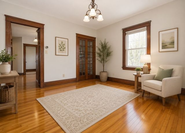278 Greenwood St 2, Worcester, MA 01607