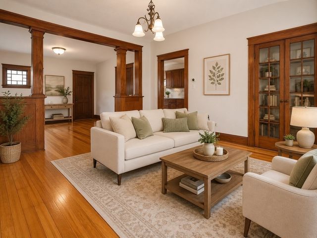 278 Greenwood St 2, Worcester, MA 01607
