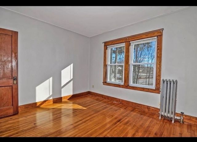 278 Greenwood St 2, Worcester, MA 01607