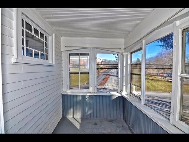 278 Greenwood St 2, Worcester, MA 01607
