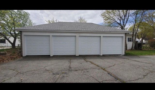 278 Greenwood St 2, Worcester, MA 01607