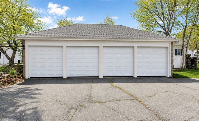 278 Greenwood St 2, Worcester, MA 01607