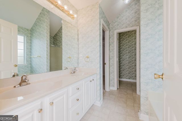 133 Darin Drive, Byron, GA 31008