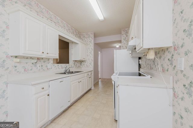 133 Darin Drive, Byron, GA 31008