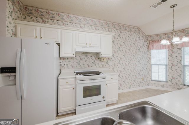 133 Darin Drive, Byron, GA 31008
