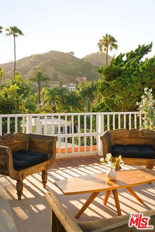 2233 Crest Way, Los Angeles, CA 90068