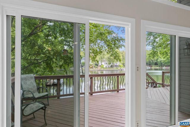 4 LAKEVIEW CIR, Palmyra, VA 22963