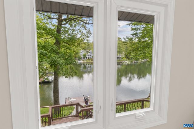 4 LAKEVIEW CIR, Palmyra, VA 22963