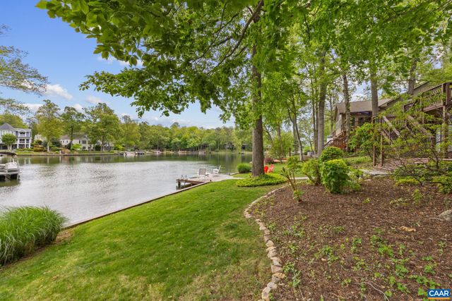 4 LAKEVIEW CIR, Palmyra, VA 22963