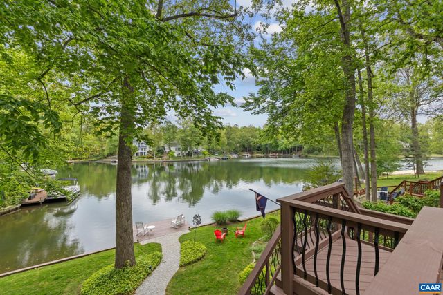 4 LAKEVIEW CIR, Palmyra, VA 22963