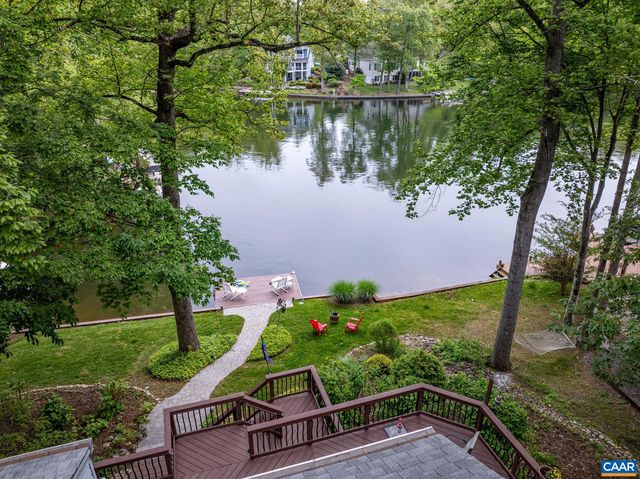 4 LAKEVIEW CIR, Palmyra, VA 22963