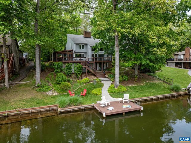 4 LAKEVIEW CIR, Palmyra, VA 22963