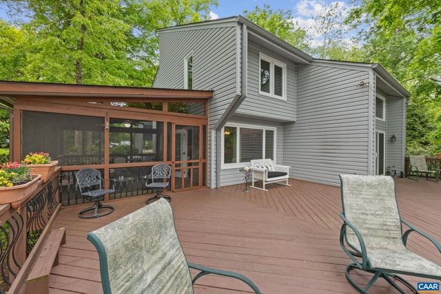 4 LAKEVIEW CIR, Palmyra, VA 22963