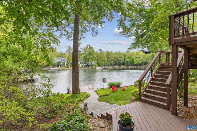 4 LAKEVIEW CIR, Palmyra, VA 22963