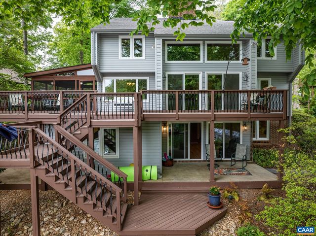 4 LAKEVIEW CIR, Palmyra, VA 22963