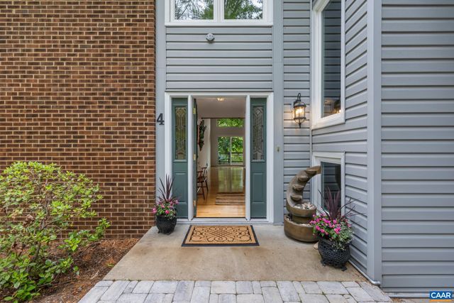 4 LAKEVIEW CIR, Palmyra, VA 22963