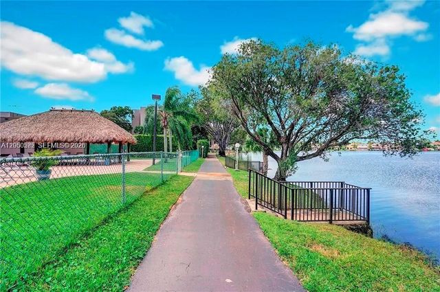 1101 Colony Point Circle 102, Pembroke Pines, FL 33026