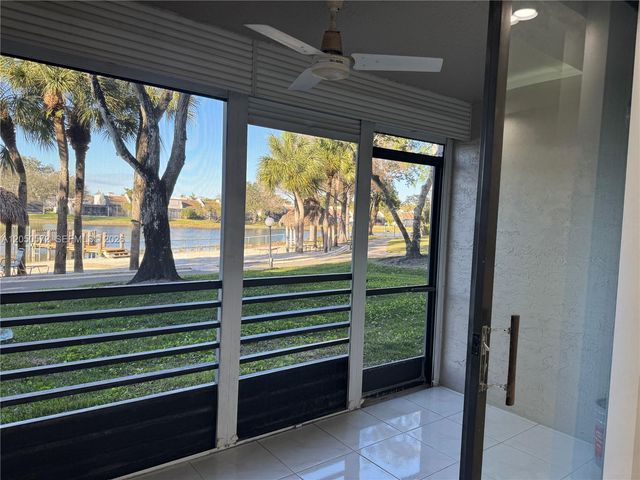 1101 Colony Point Circle 102, Pembroke Pines, FL 33026
