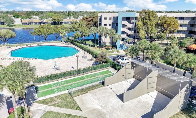 1101 Colony Point Circle 102, Pembroke Pines, FL 33026