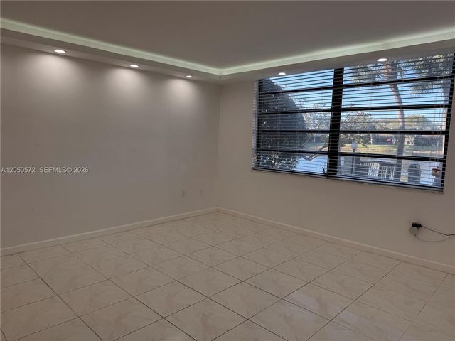1101 Colony Point Circle 102, Pembroke Pines, FL 33026