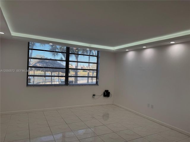 1101 Colony Point Circle 102, Pembroke Pines, FL 33026