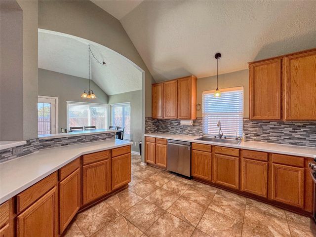 3506 Deerbrook Court, Pearland, TX 77584